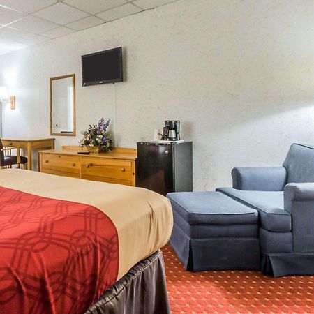 New Windsor Econo Lodge Stewart International Airport מראה חיצוני תמונה