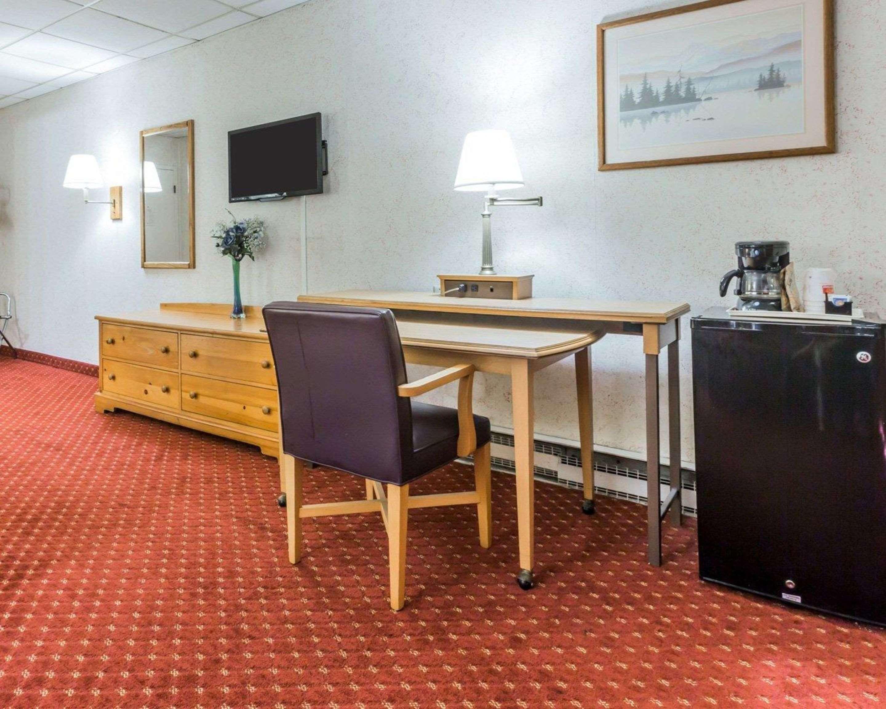 New Windsor Econo Lodge Stewart International Airport מראה חיצוני תמונה
