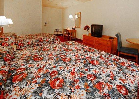 New Windsor Econo Lodge Stewart International Airport מראה חיצוני תמונה